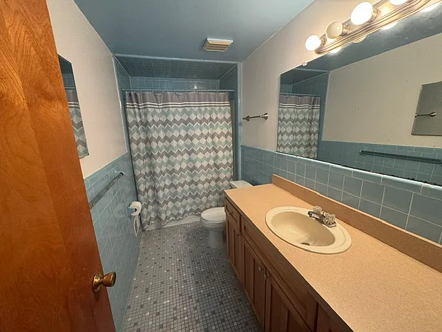 2 bed, 1.5 bath, 979 sqft, $1,650 — Photo 4