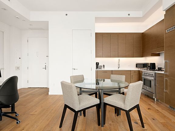 5th image of 325 Lexington Ave APT 20A