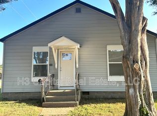 300 W Baker St, Gillespie, IL 62033