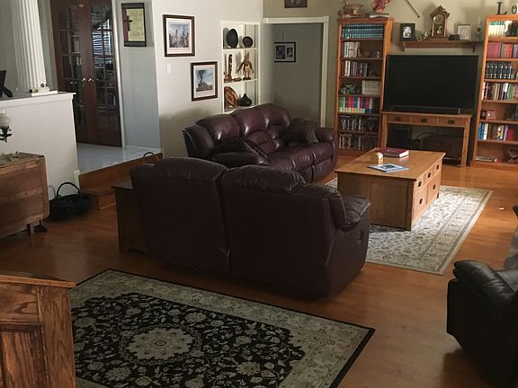 Large Living area off entry