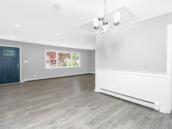 4th image of 45 Cherubina Ln