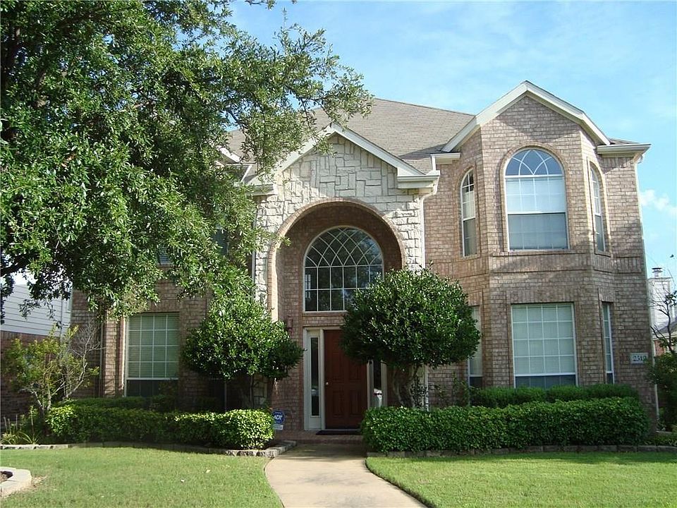 1st image of 2312 Ravenhurst Dr