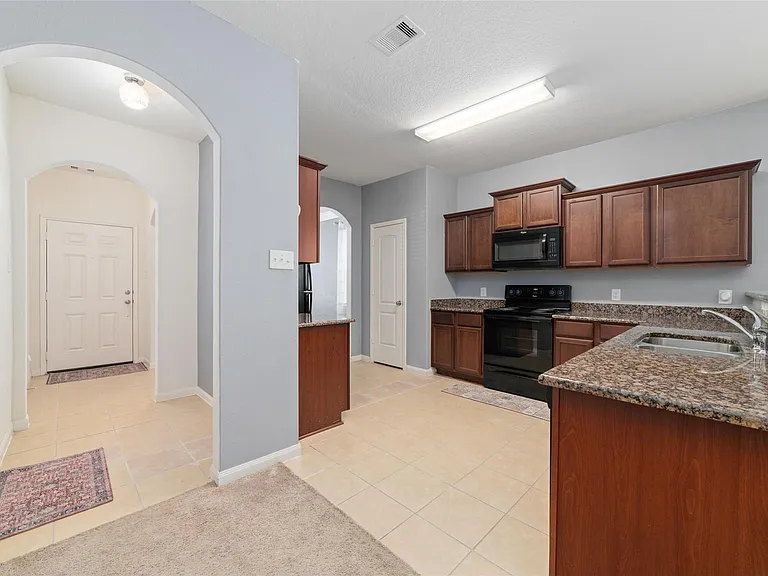 12054 Fairquarter Ln — Photo 10