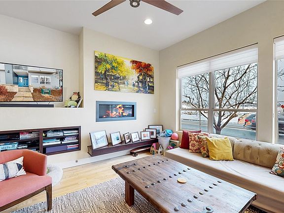 4th image of 8451 E 33rd Avenue