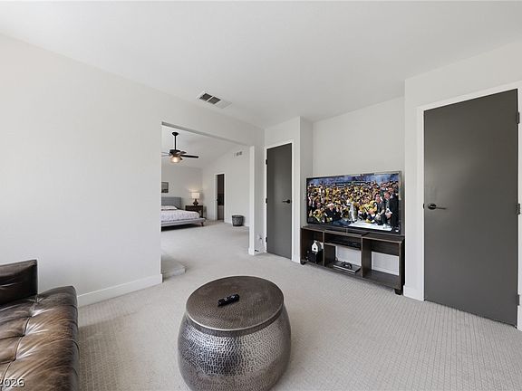 5th image of 9401 Crown Vista Ln