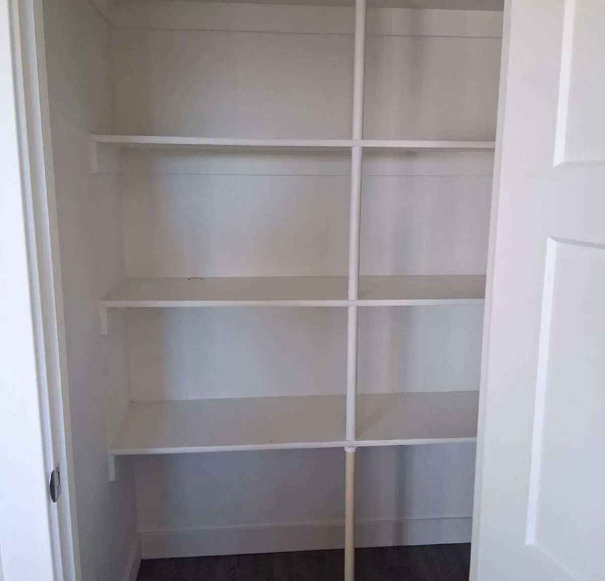 3 bed, 2.0 bath, 1220 sqft, $2,600 — Photo 4