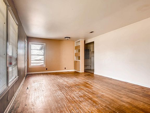 5th image of 11501 Tedford St