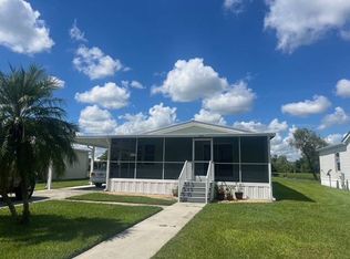 233 Oak St SW, Labelle, FL 33935