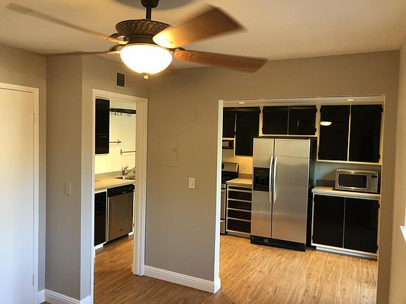 3rd image of 1454 Carnot Dr
