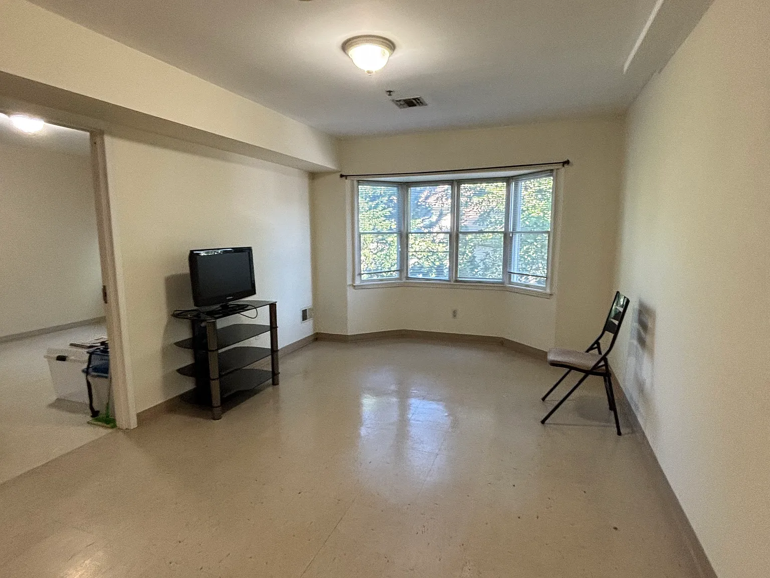 1 bed, $2,100 — Photo 3