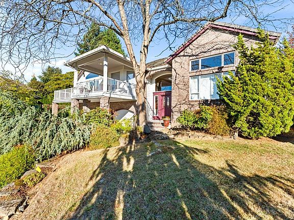 2nd image of 15513 SE 39th Cir
