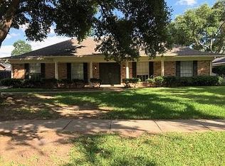 1515 Suburbia Dr, Shreveport, LA 71105