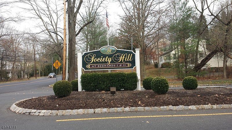 2nd image of 360 Penns Way