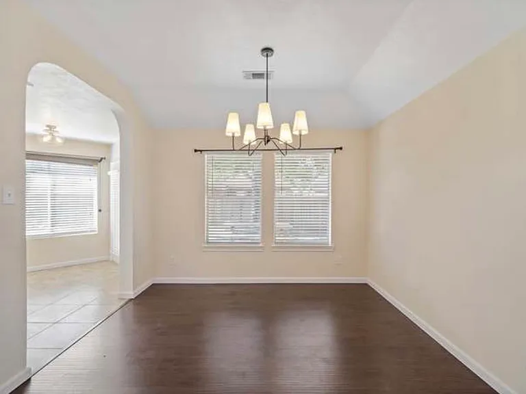 Branching Oak Ct — Photo 4