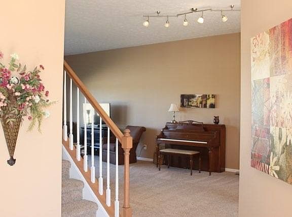 2nd image of 38794 Renwood Ave