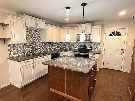 4th image of 4309 Village Way