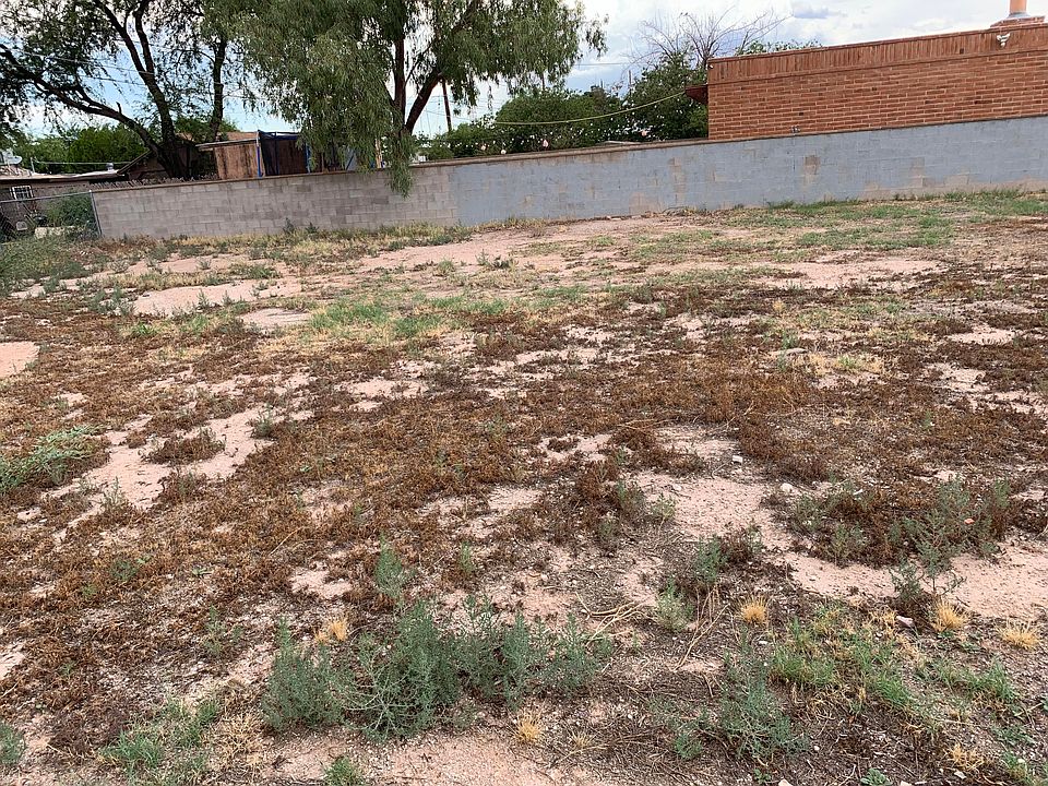1st image of 5830 S Vine Ave
