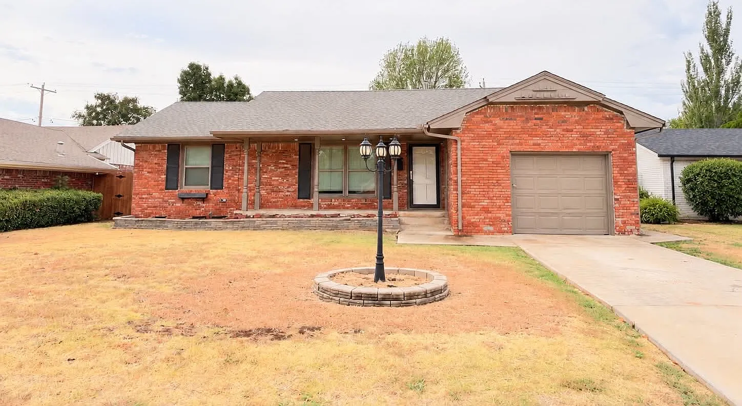 2752 Ridgeview Dr — Photo 1