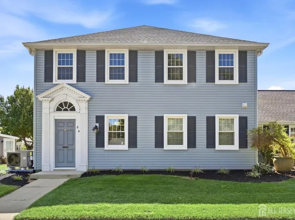 8 Sussex Way #N, Monroe Township, NJ 08831