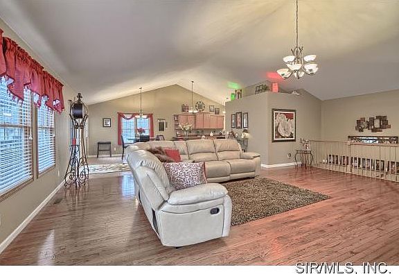 4th image of 1342 Carribean Dr