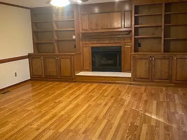 110 Melvins End — Photo 9