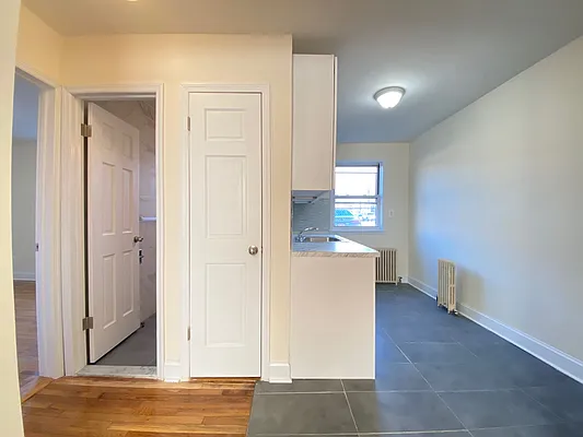 Rented by Contact Realty | media 5