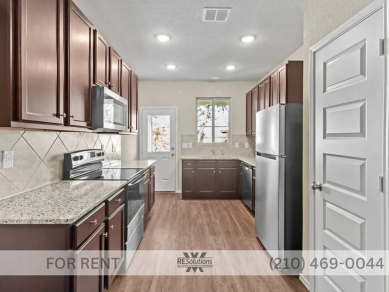 9419 Graze Br — Photo 16