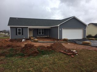 103 W Edinburgh Ct, Statesville, NC 28625