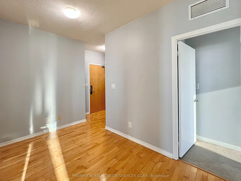 65 Bremner Blvd #1910 — Photo 26