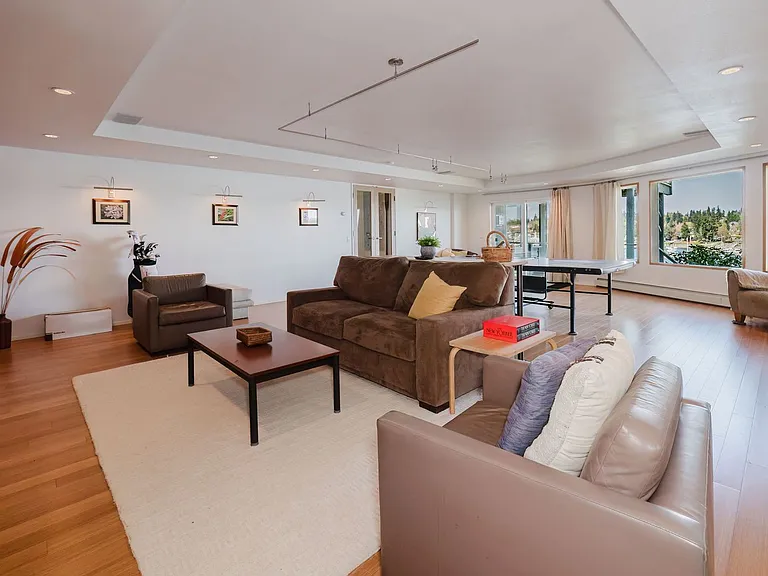 5834 Packard Ln NE — Photo 32