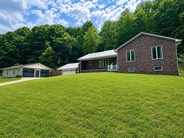 1785 Parkersburg Rd, Spencer, WV 25276