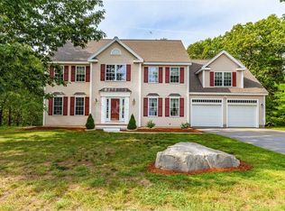 3 Winterberry Ln, Ayer, MA 01432