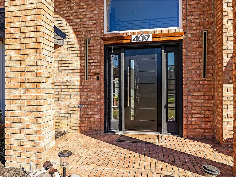 409 Baldwin St — Photo 26