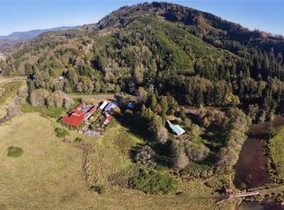 105 E Valley Rd, Skamokawa, WA 98647