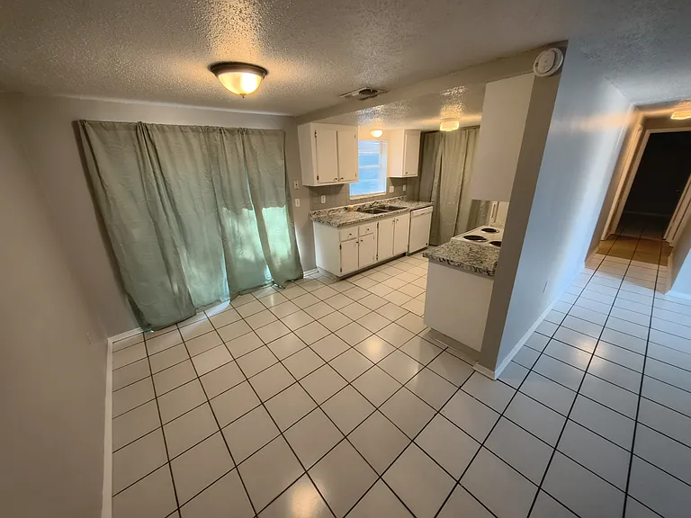 7124 Green St — Photo 4