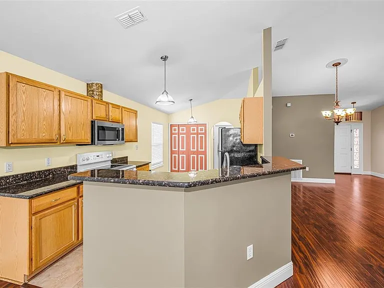 17029 Torvest Ct — Photo 14