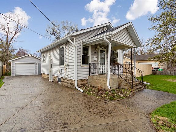 3rd image of 1108 Bouchard Ave