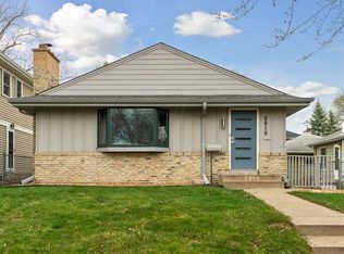 2810 60th St W, Minneapolis, MN 55410