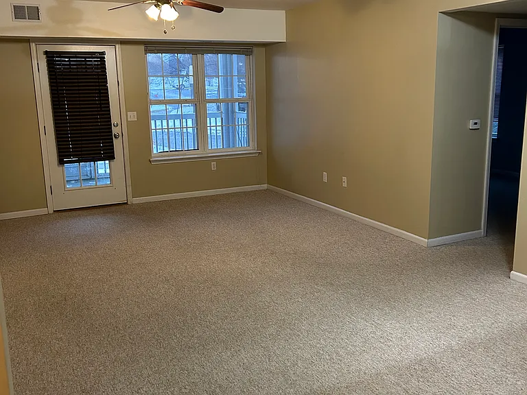 2269 S Main St — Photo 3