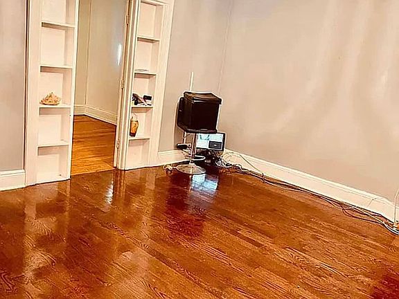 5th image of 50-59 44th St #2