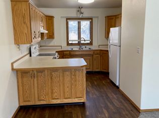 1543 S Washington St, Bismarck, ND 58504