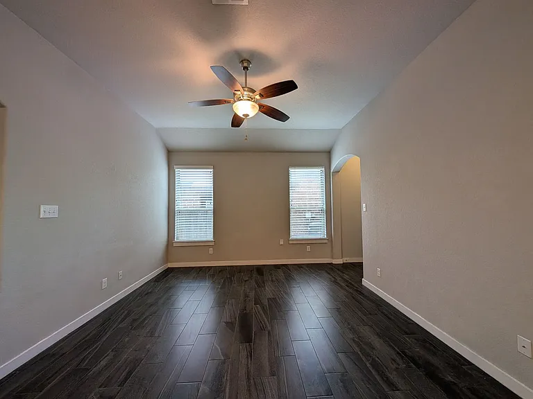 546 Creekside Frst — Photo 6