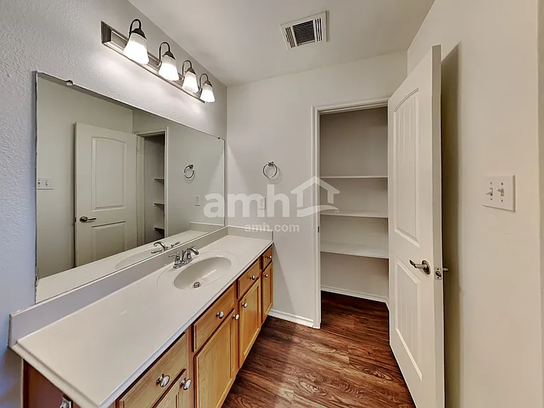 4011 Freedom St — Photo 11