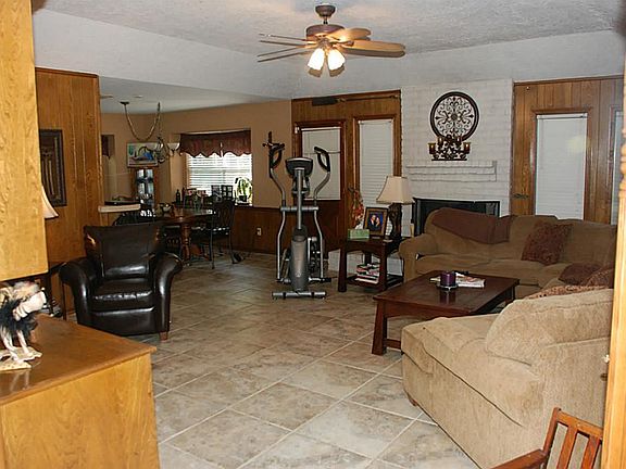 4th image of 15830 S Charpiot Ln
