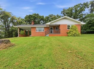 305 Byrd Ln, Rocky Mount, VA 24151
