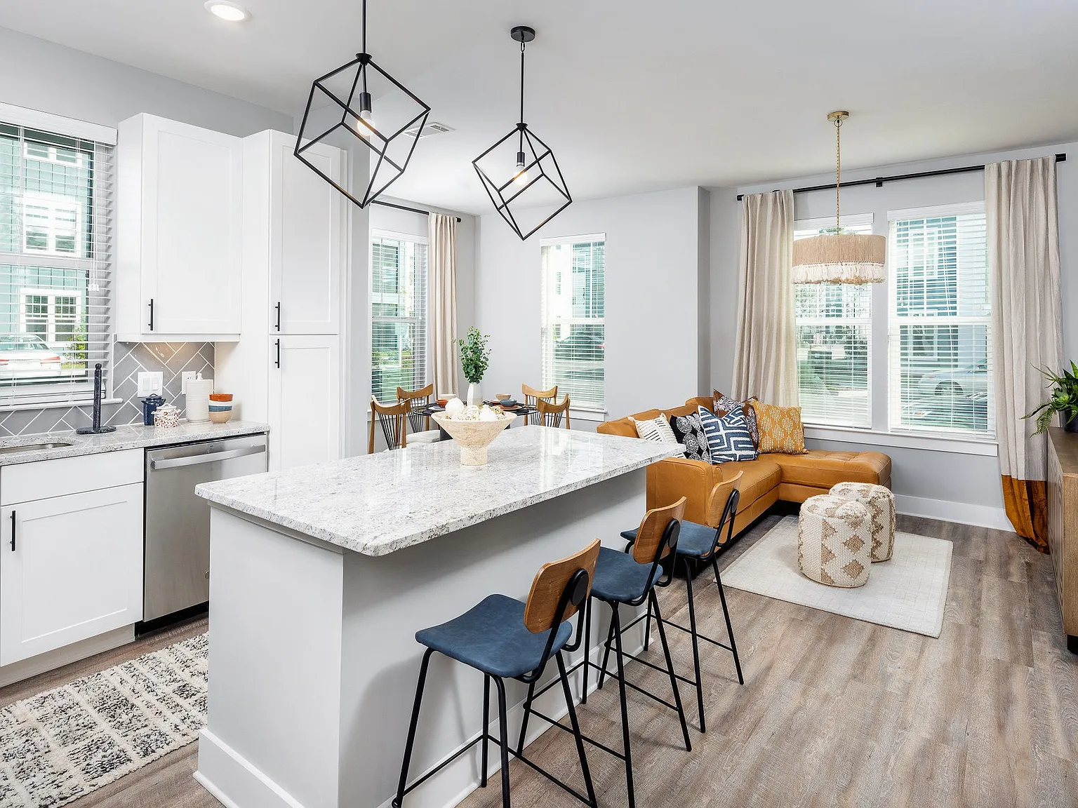 Broadstone Ingleside — Photo 1