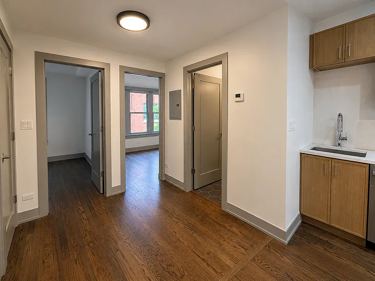 1902 W Pratt Blvd #C-1 — Photo 10