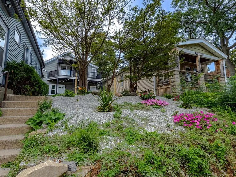 1028 E Potter Ave — Photo 25