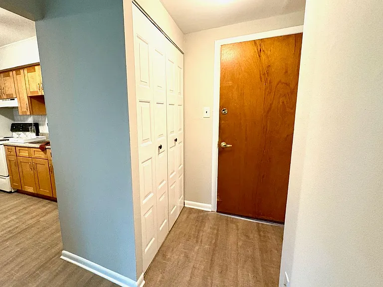 204 E Chester Pike — Photo 8