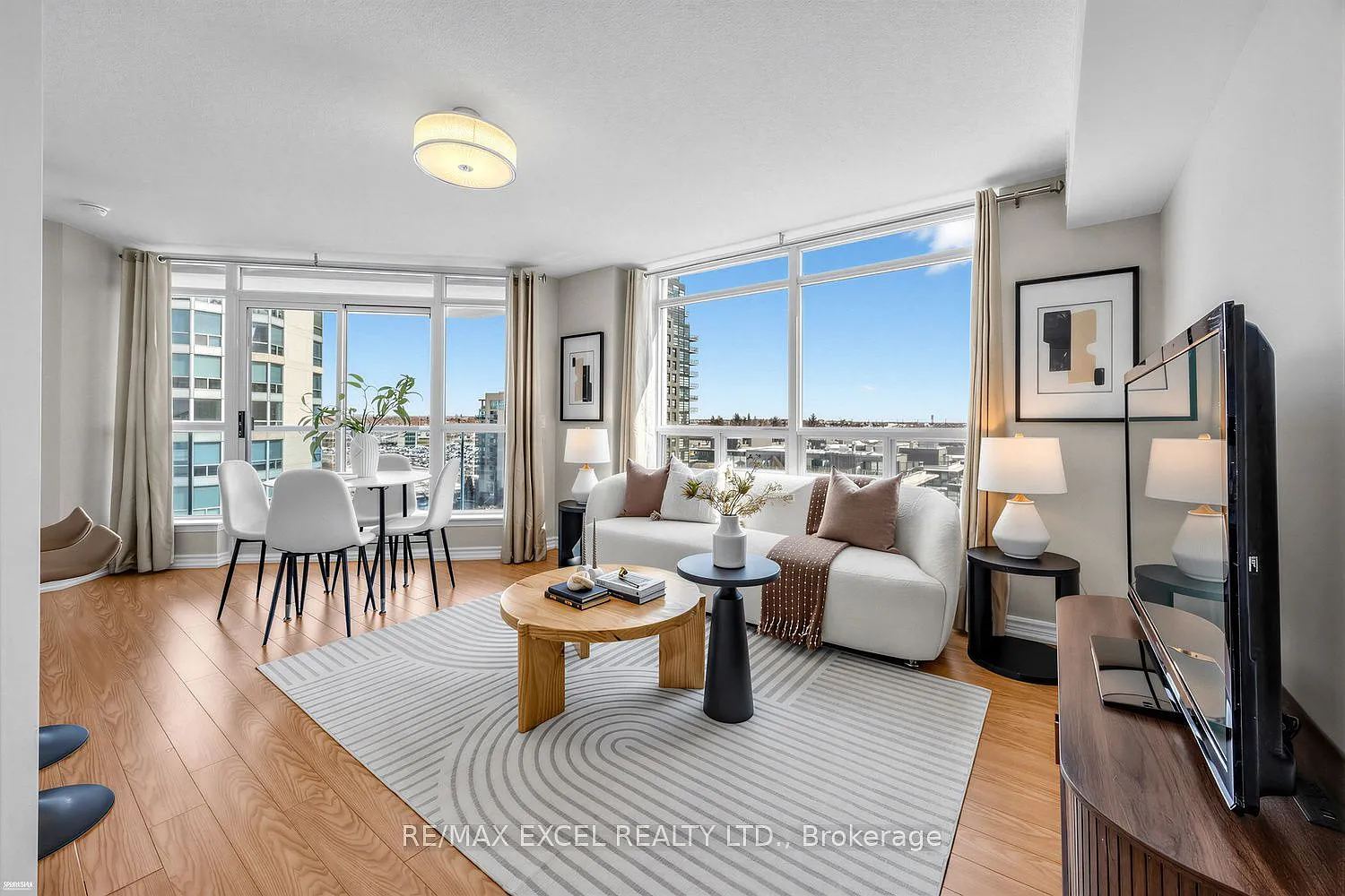 2 bed, $2,500 — Photo 2